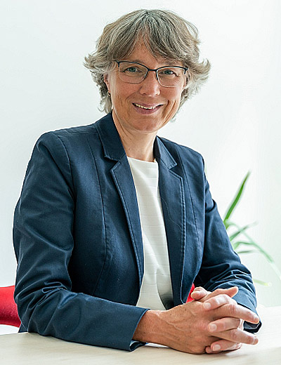 Dr. Marion Selig